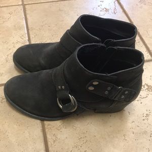 Women’s short boots!